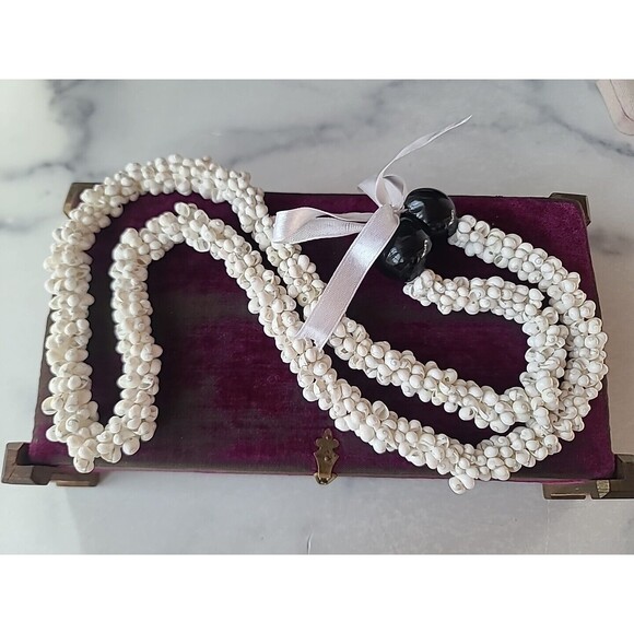 Vintage Beaded Shell Necklace, READ - Picture 3 of 10